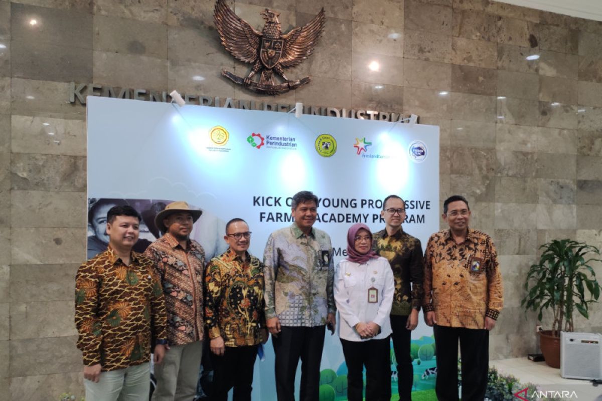 Kemenperin: peningkatan bisnis peternak dukung produksi susu meningkat