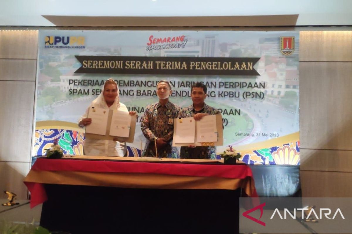 Kementerian PUPR serahkan SPAM Semarang Barat kepada Pemkot Semarang