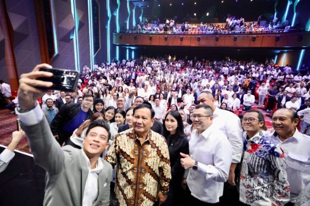 Prabowo tegaskan Ganjar dan Anies bukan lawan melainkan saudara