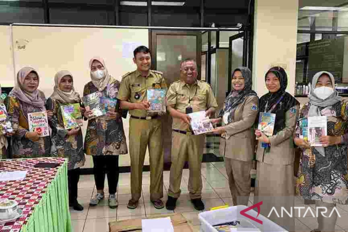 Over 5,000 Jakartan families join Script Concise Initiative