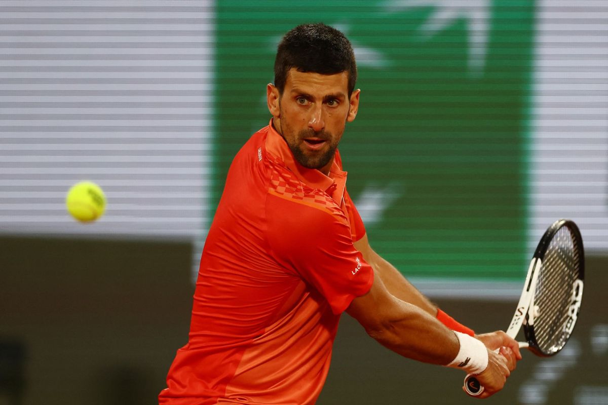 Djokovic ke babak ketiga French Open di tengah kontroversi Kosovo