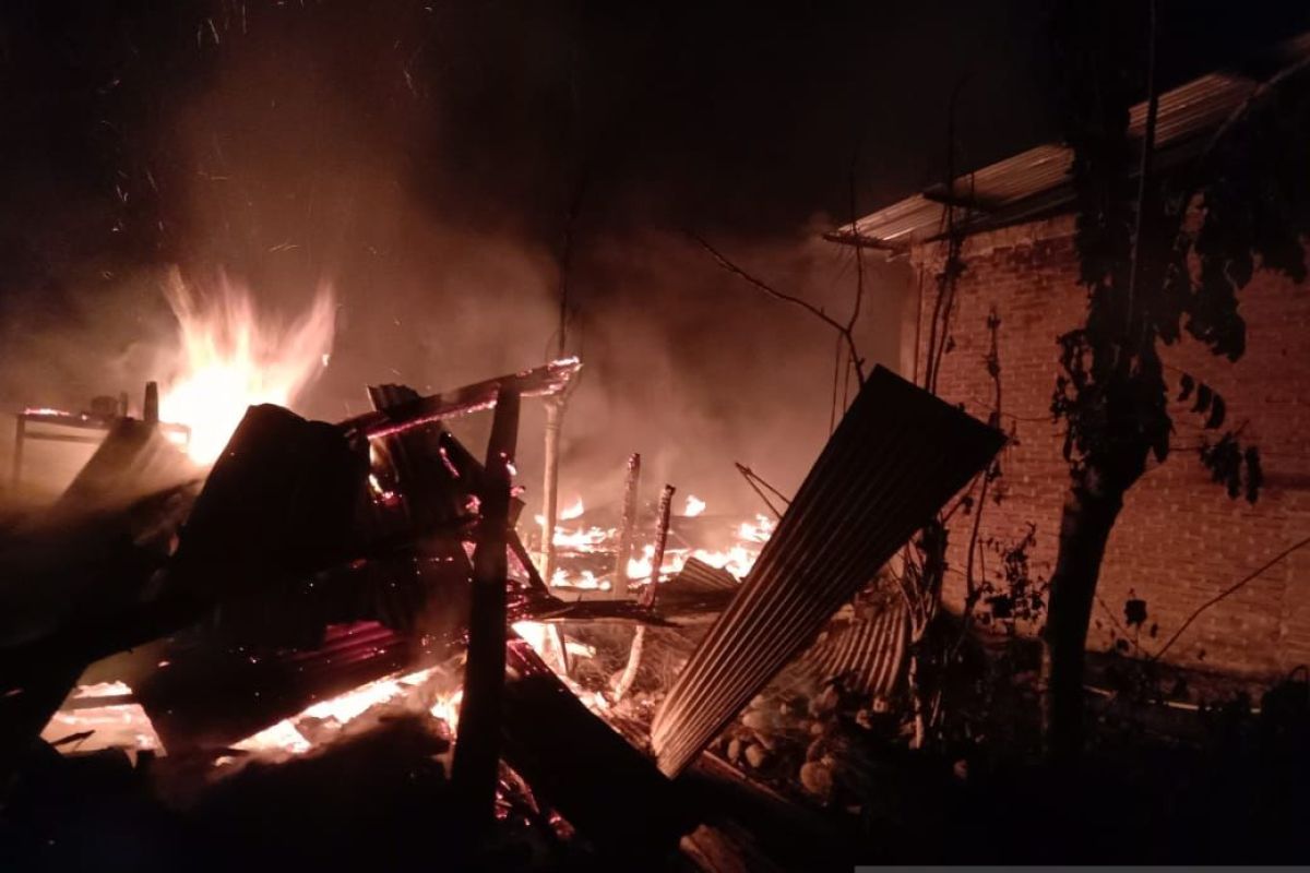 Enam rumah warga di Pidie terbakar, pemilik mengungsi