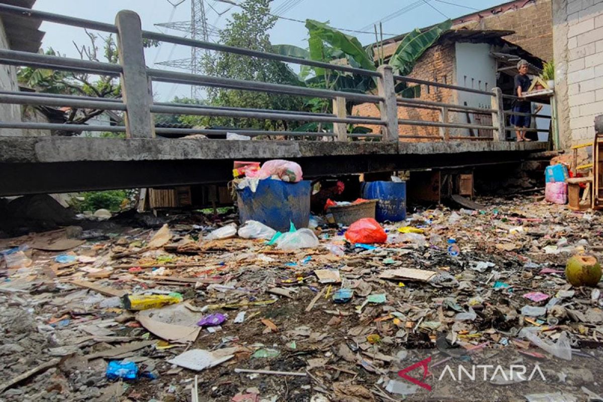 Pemkot Jaktim segera kerja bakti bersihkan sampah di proyek sodetan
