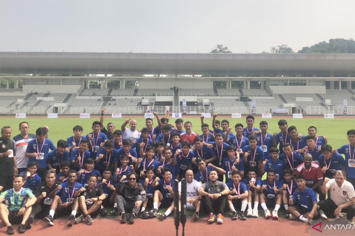 Veron, Abidal, serta Roberto Carlos meriahkan Fourfeo Mini Tournament U-16