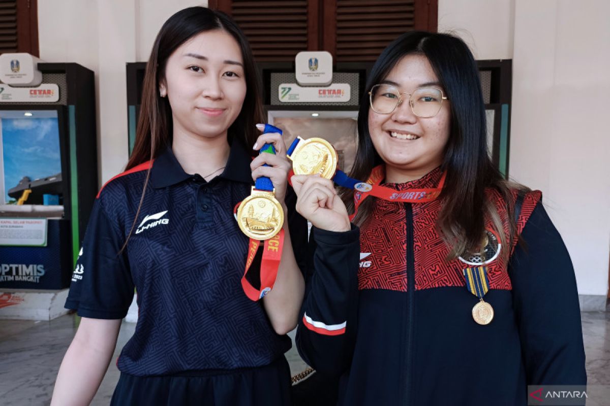 Atlet e-sport Michelle dan Cindy apresiasi penghargaan dari Gubernur Jatim