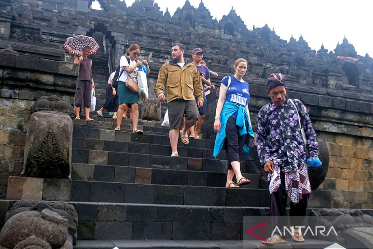 Candi Borobudur steril dari pengunjung pada 1 Juni pukul 13.00 WIB