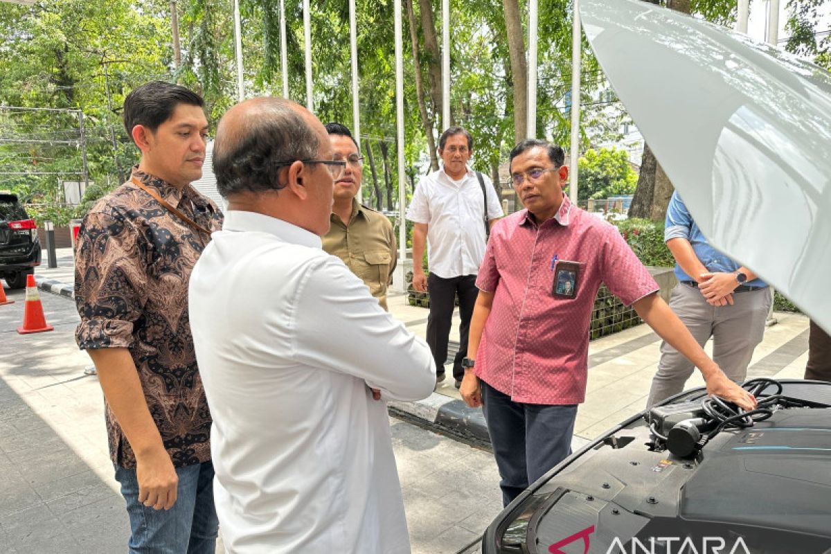 Warga Sumut diajak beralih gunakan kendaraan listrik