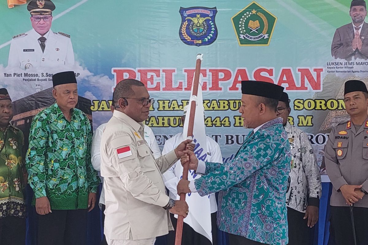 Penjabat Bupati Sorong Lepas 80 Calon Haji Ke Tanah Suci Antara News