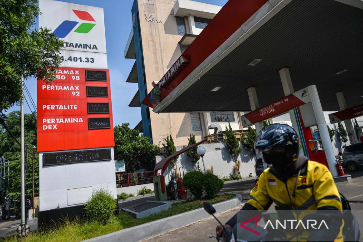 Penurunan Harga BBM Non Subsidi Pertamina - ANTARA News