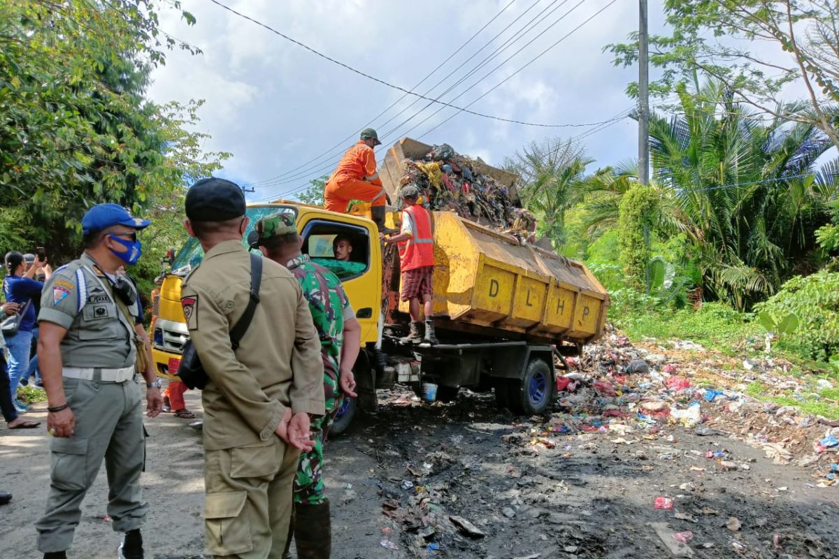 Pemkot  Ambon tambah dua armada sampah dukung program Ambon bersih