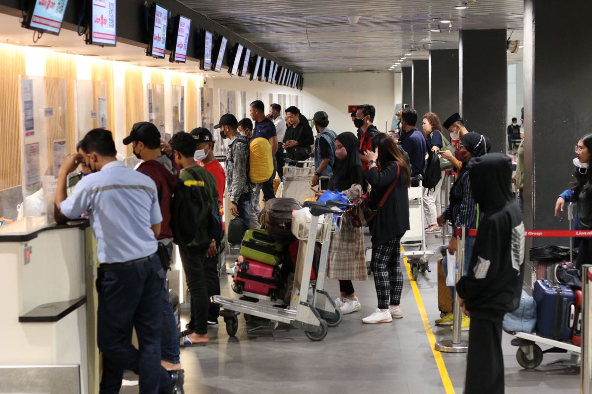 Jumlah penumpang Bandara Juanda meningkat saat libur panjang