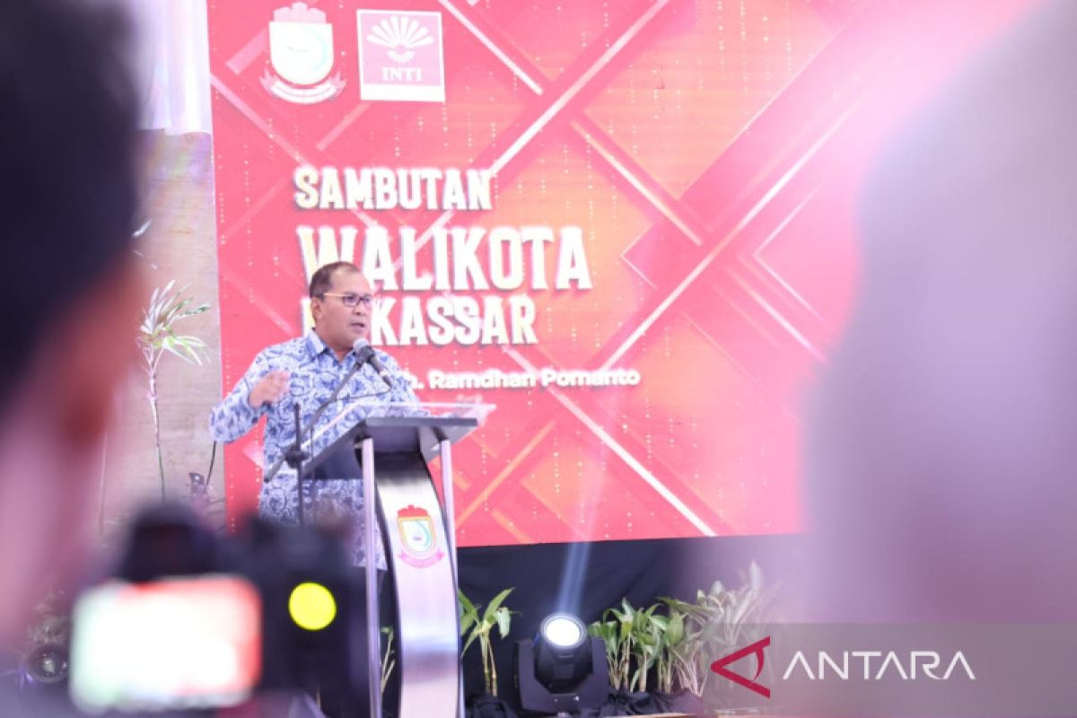 Wali kota memperkenalkan Makassar Kota Makan Enak kepada wisatawan