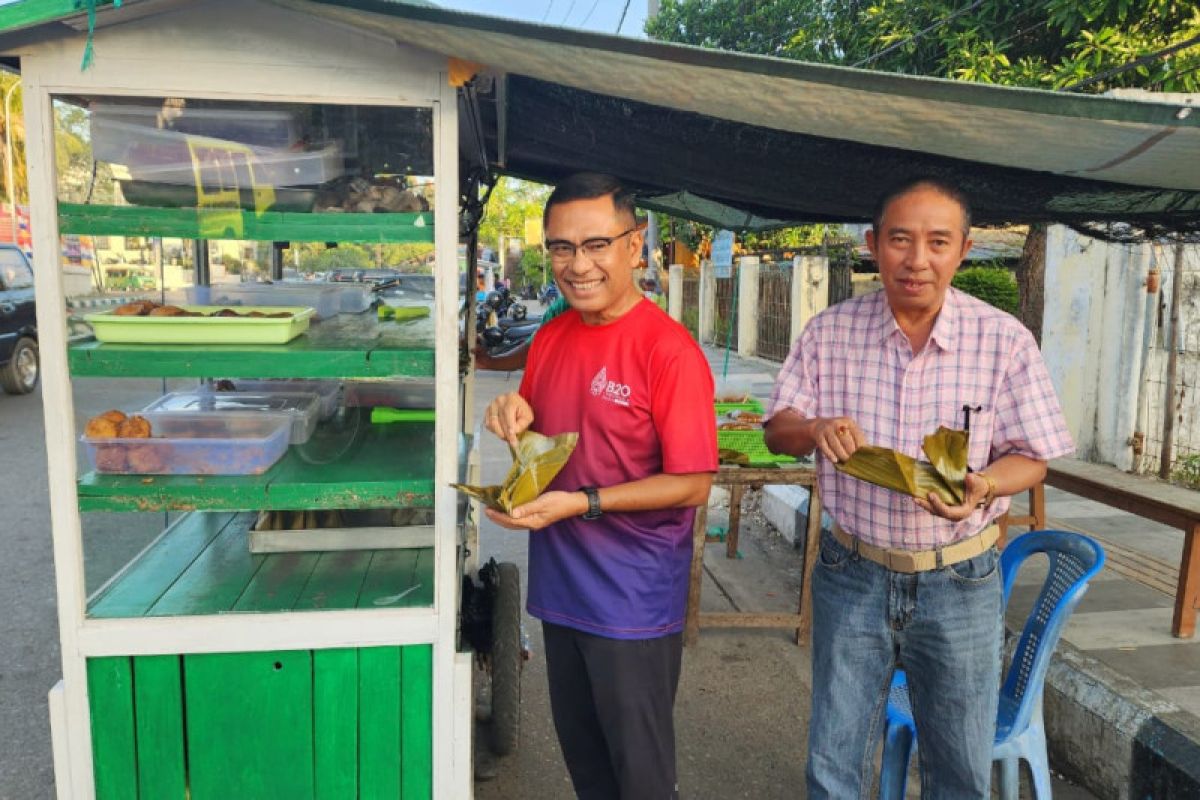 Berburu kuliner rakyat di Kupang, Mantan Menperin Saleh Husin ingat masa kecil