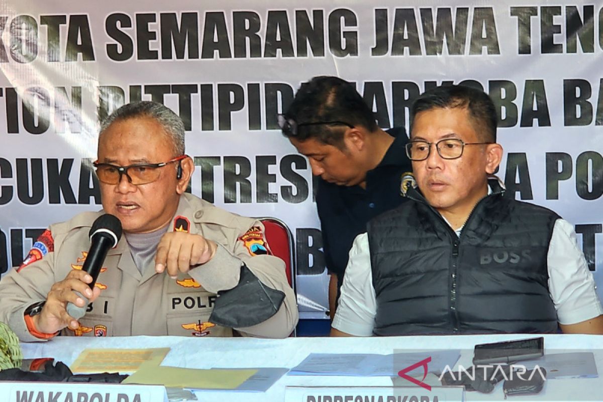 Rumah kontrakan dijadikan pabrik ekstasi di kawasan permukiman Kota Semarang