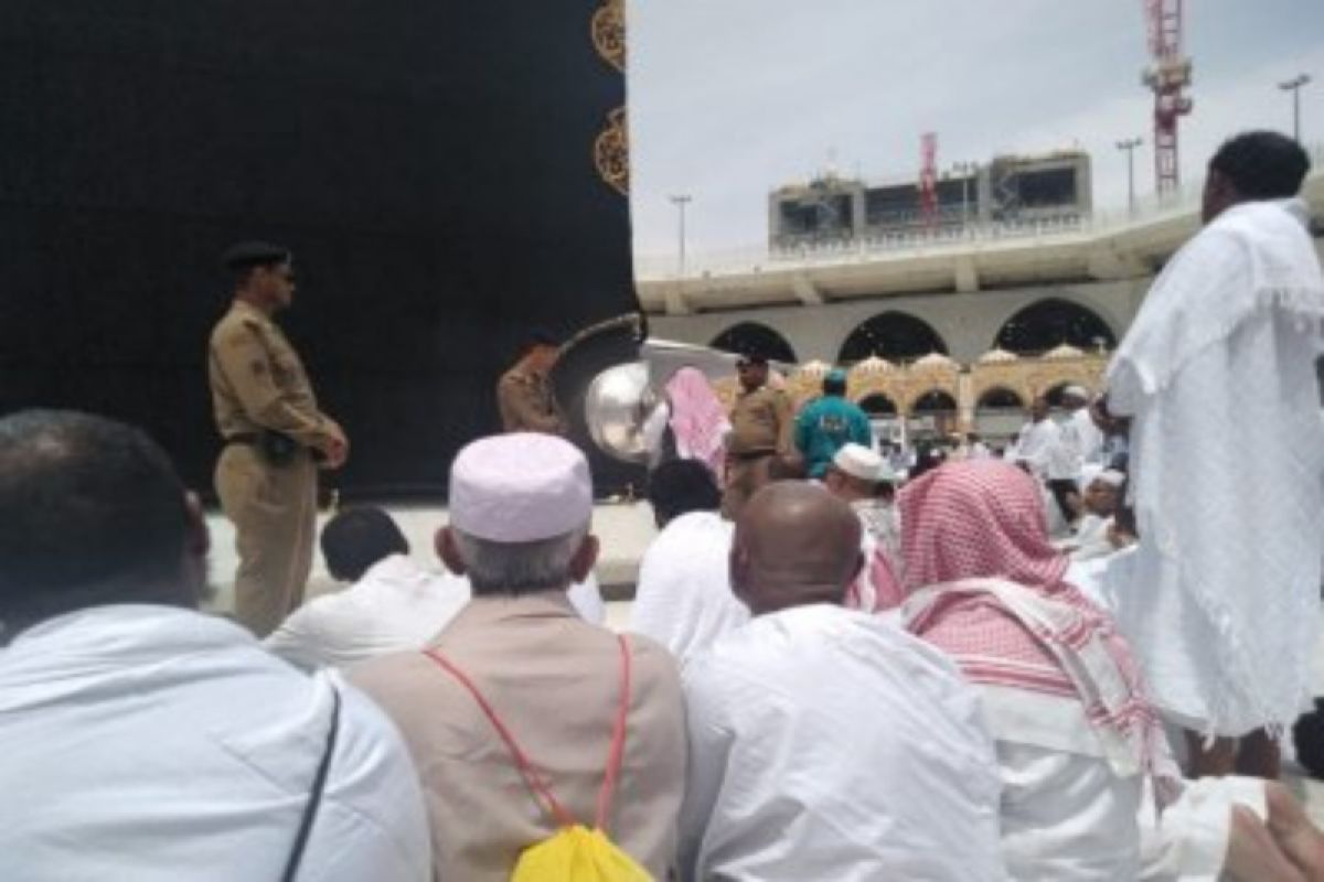 Antusias, jamaah Indonesia Shalat Jumat perdana di Masjidil Haram