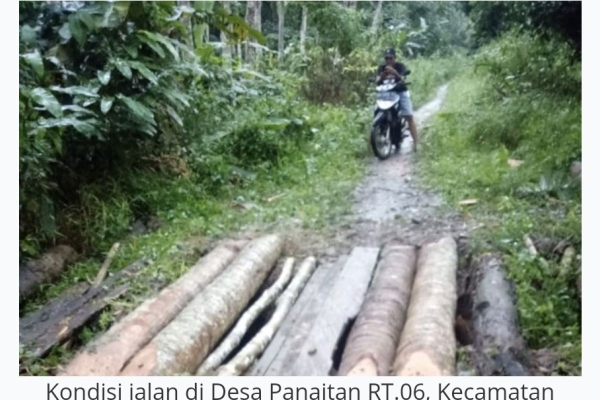 Pemkab Balangan memperbaiki jalan belasan tahun rusak di Desa Panaitan