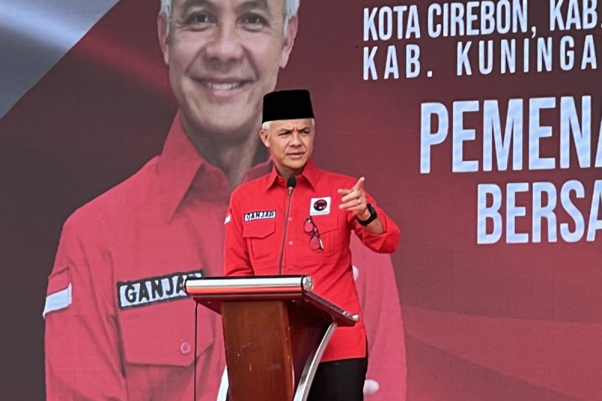 Ganjar Pranowo ingin anak perempuan tidak menikah dini