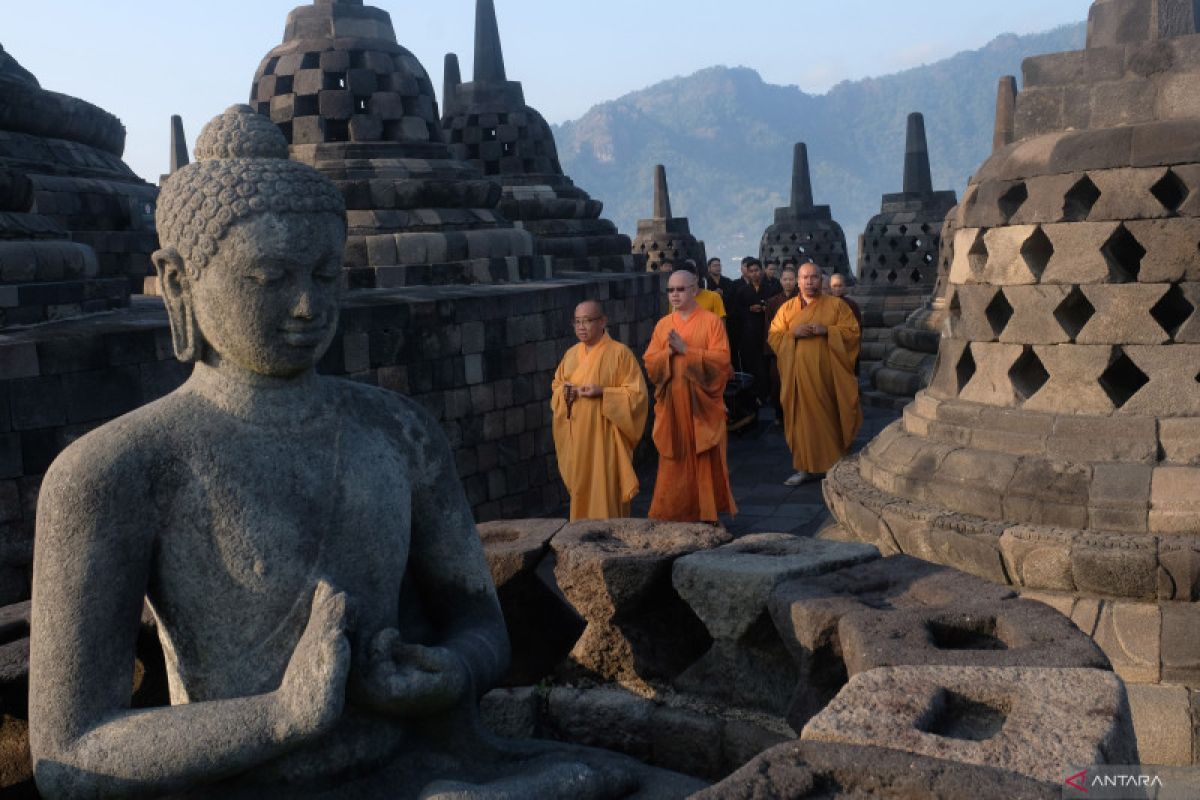 Borobudur could become major religious tourism destination: Minister