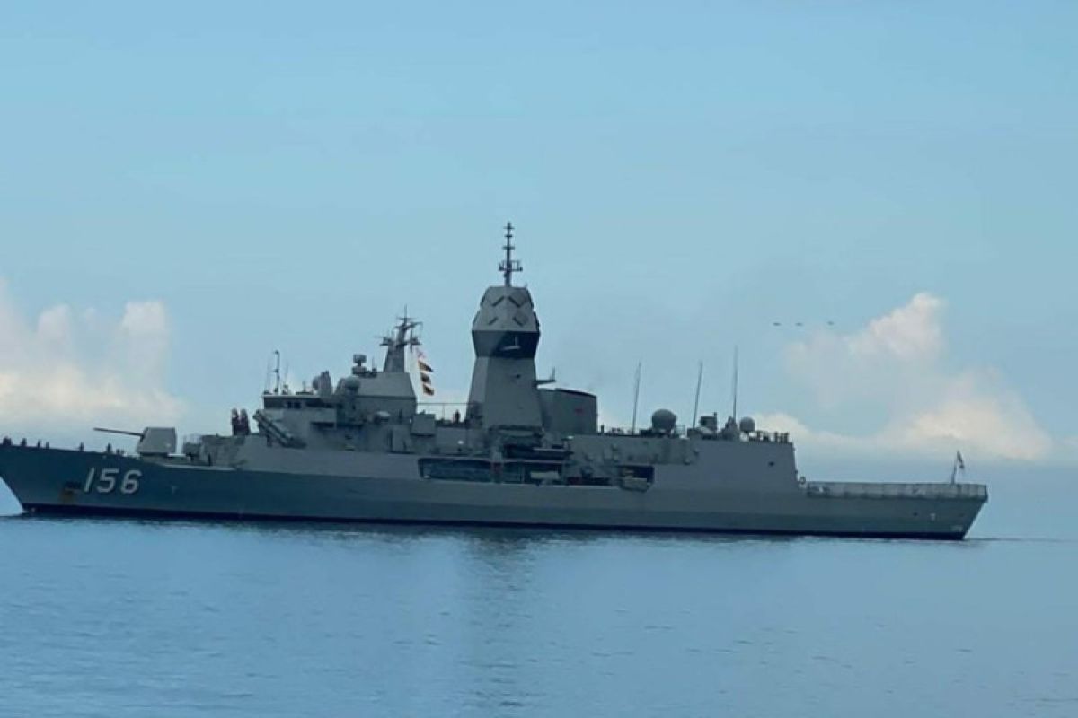 31 kapal perang asing berlabuh di perairan Makassar