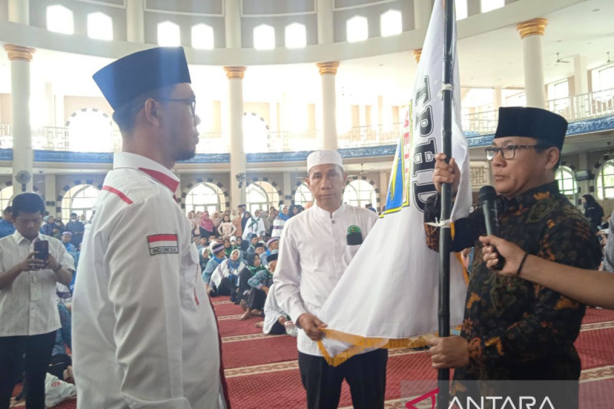 Wahdi lepas 320 jamaah calon haji asal Kota Metro Lampung