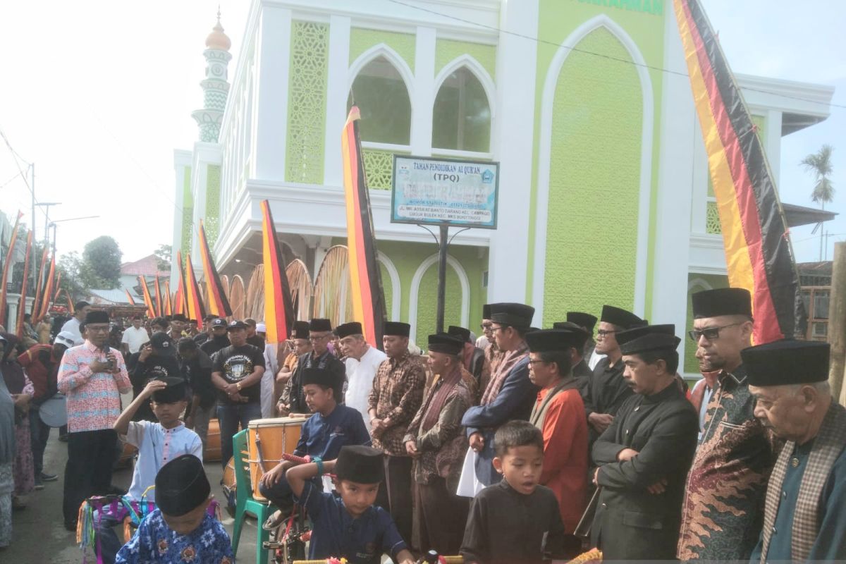 Pemkot Bukittinggi dukung tradisi adat Alek Nagari anak tamat mengaji