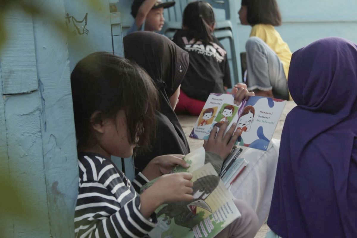 Penggiat literasi Lampung hadirkan sekolah rakyat beri akses baca anak