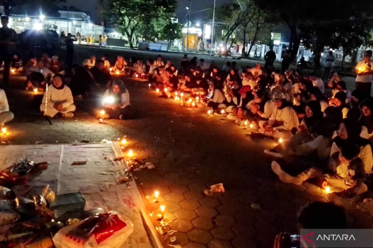 Gerakan Perempuan Bersatu Sulteng gelar doa bersama untuk kesembuhan korban R