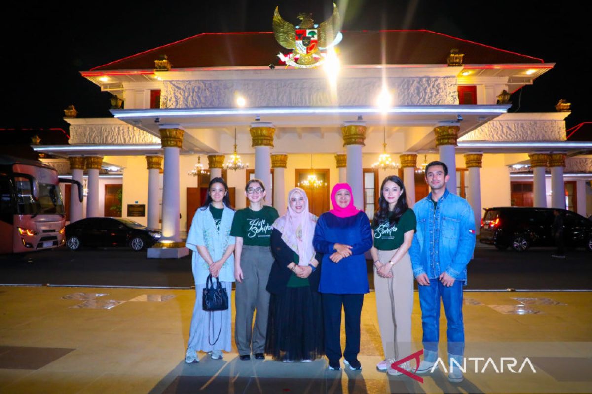 Angkat budaya pesantren, Khofifah apresiasi 