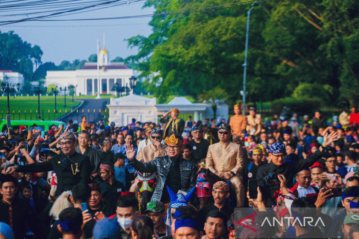 Meriahnya arak-arakan Helaran Hari Jadi Bogor, disambut antusias warga