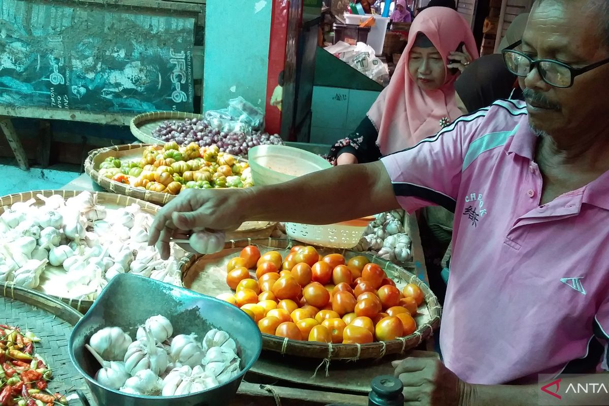 Jember alami inflasi 0,24 persen dipicu kenaikan harga bawang putih