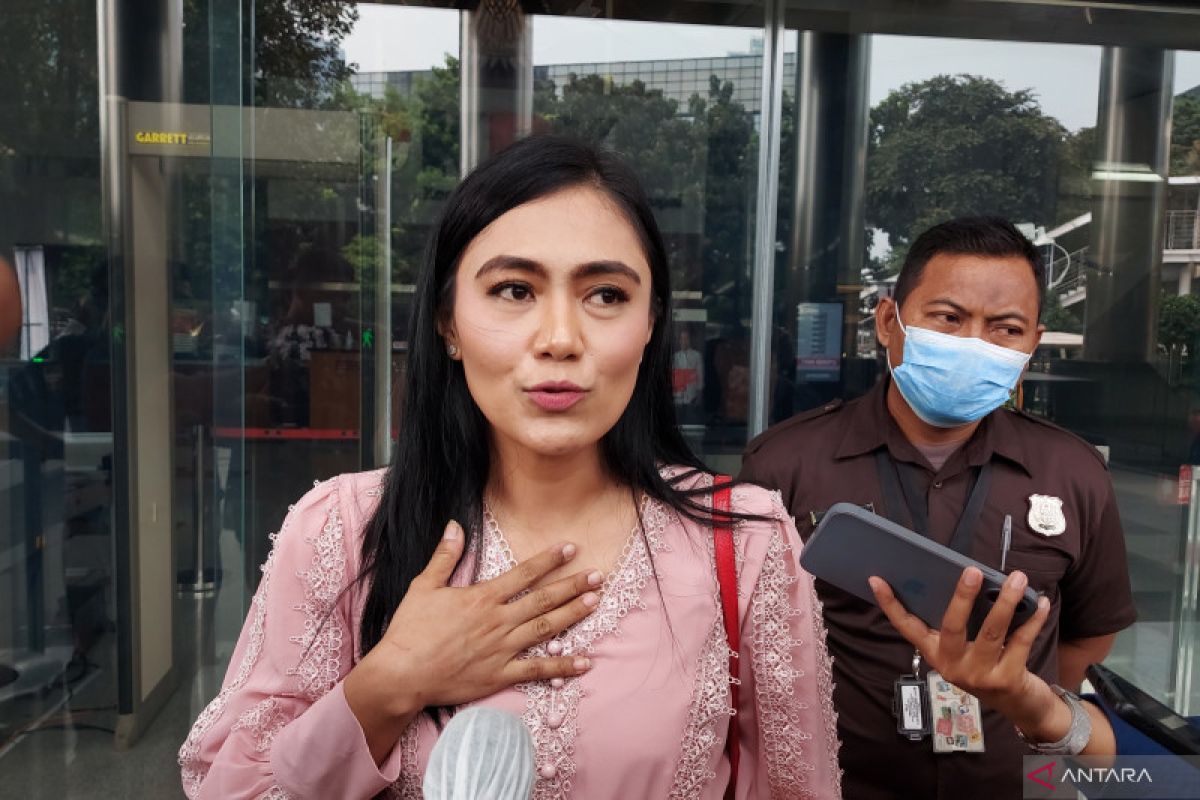 Presenter Brigita Manohara tegaskan sudah kembalikan mobil dan uang dari RHP