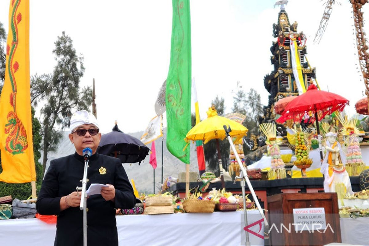 Ari Dwipayana: Kesucian Bromo tak saja dilindungi, tapi dijaga