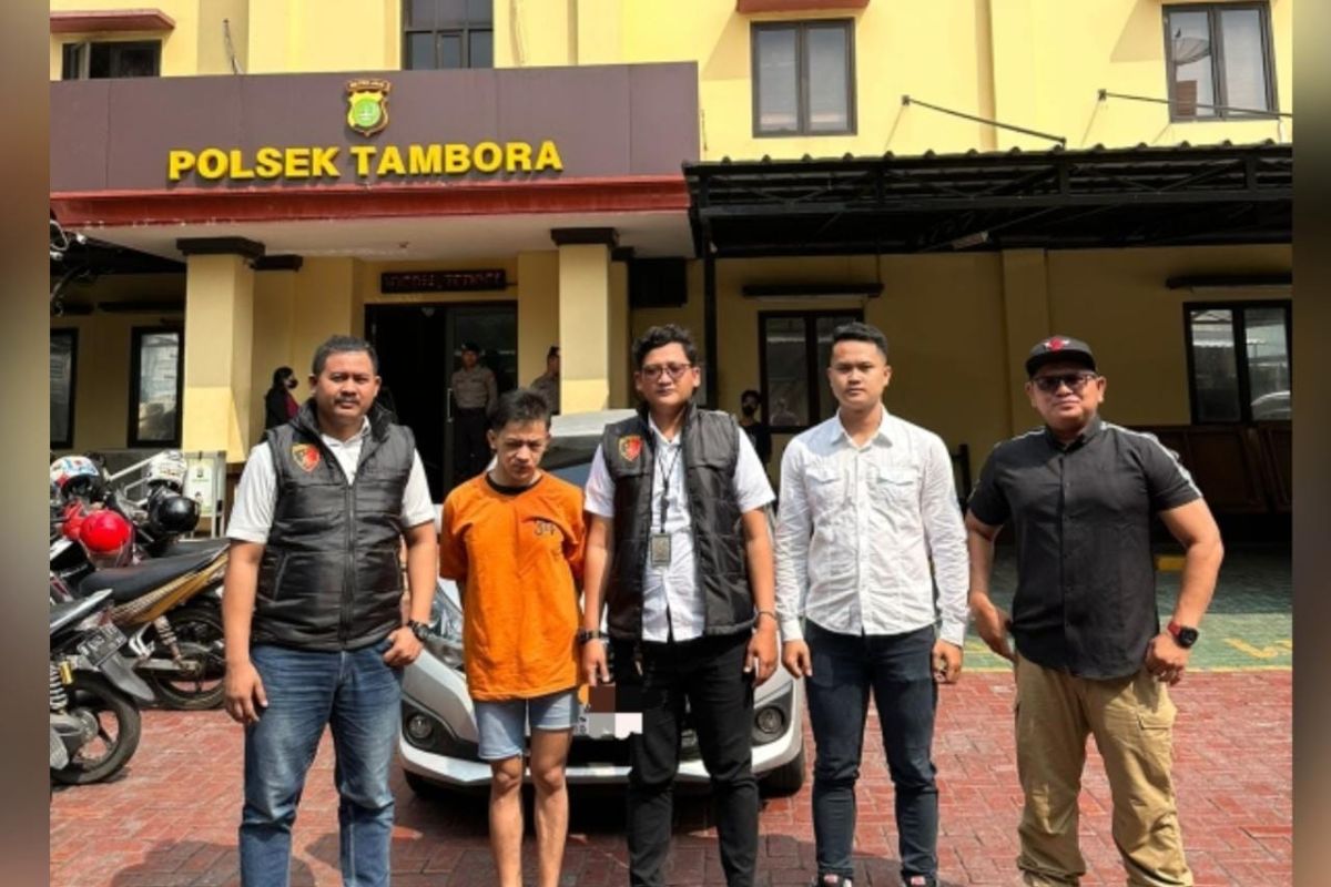 Polisi menangkap pelaku pencurian mobil di Jakarta