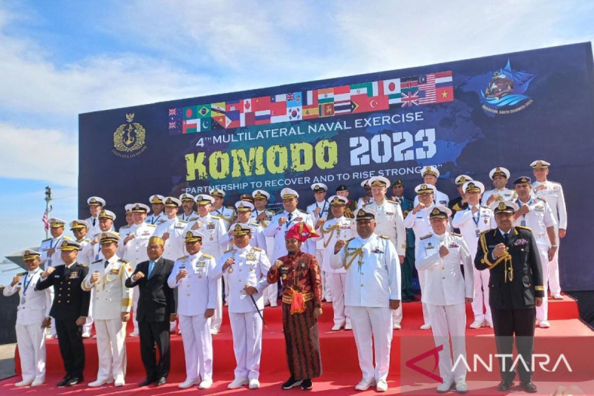 Angkatan Laut dari 36 negara meriahkan pembukaan latihan MNEK 2023 di Makassar