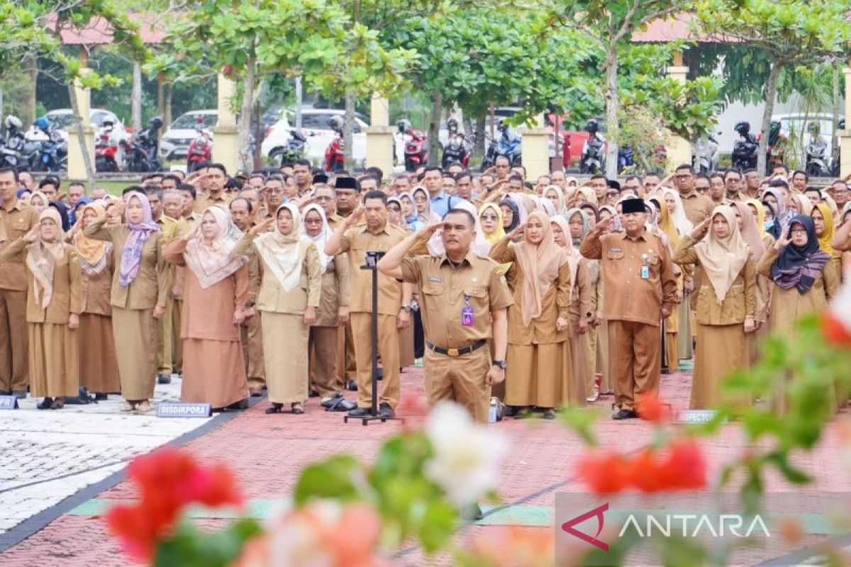 Penjabat Bupati Kampar temukan ASN dan THL malas ikuti apel gabungan