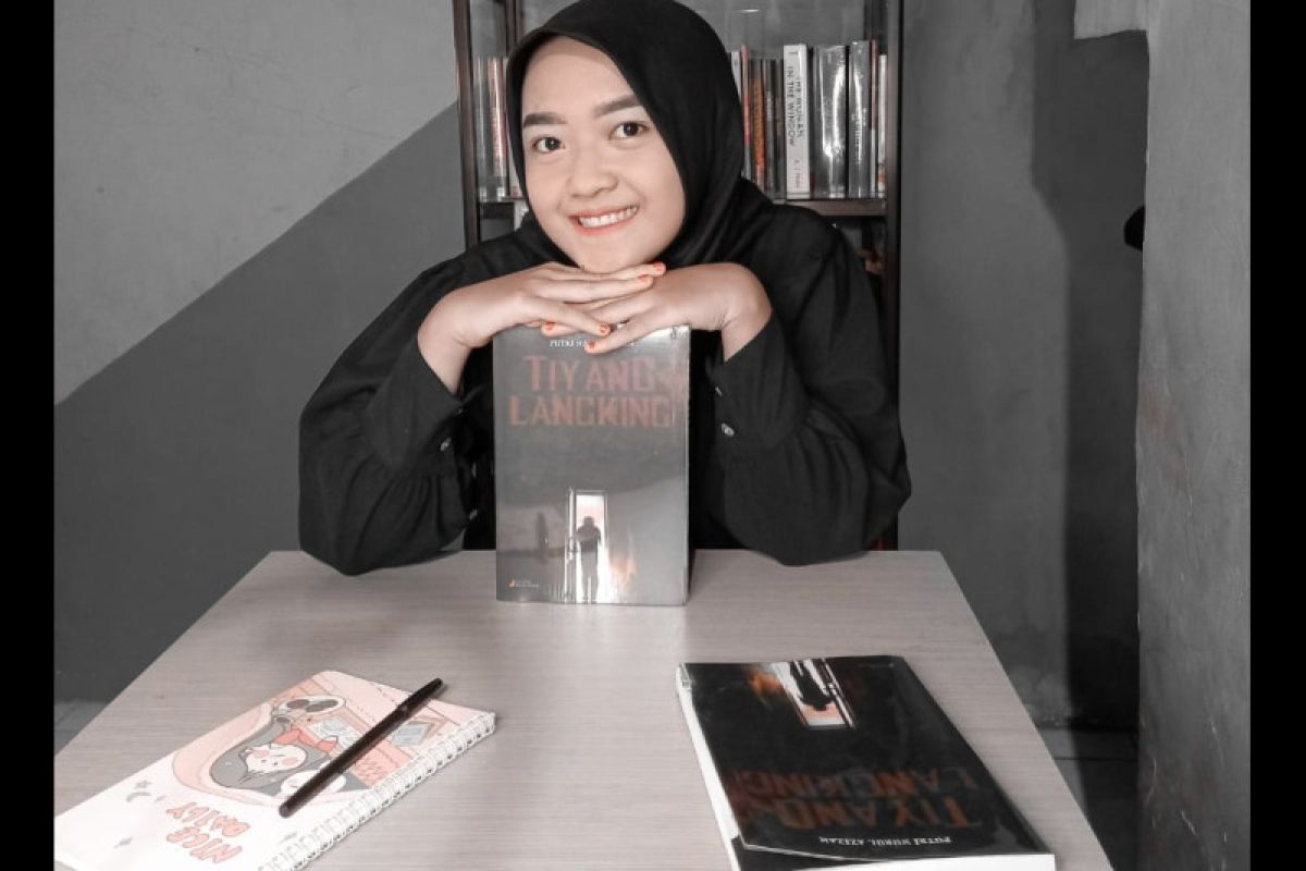 Cerita dua mahasiswa Unej terbitkan novel sebelum kuliah