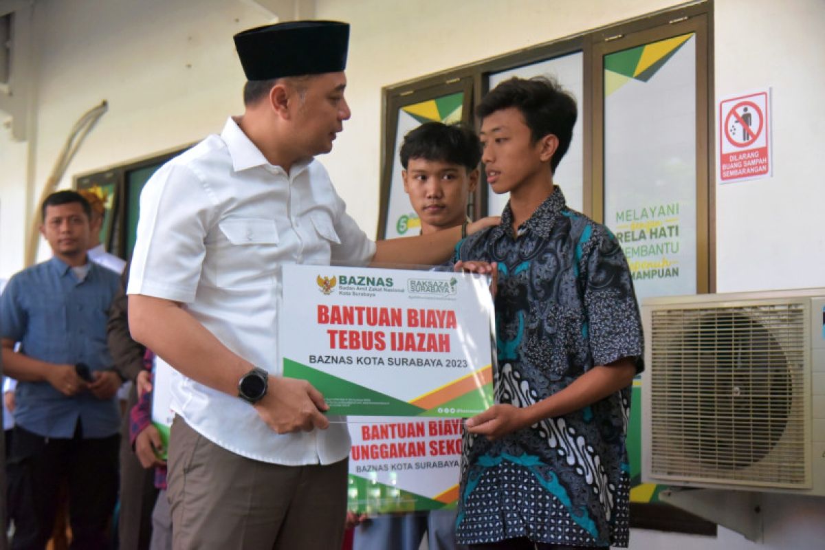 Pemkot-Baznas tebus 529 ijazah pelajar SMA/SMK swasta se-Surabaya