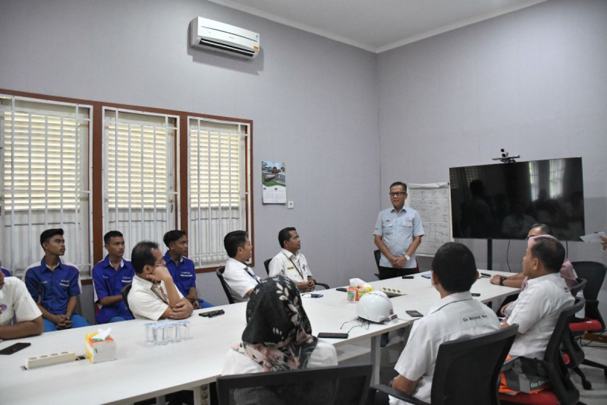 Semen Padang fasilitasi lulusan SMK-SP magang 1 tahun