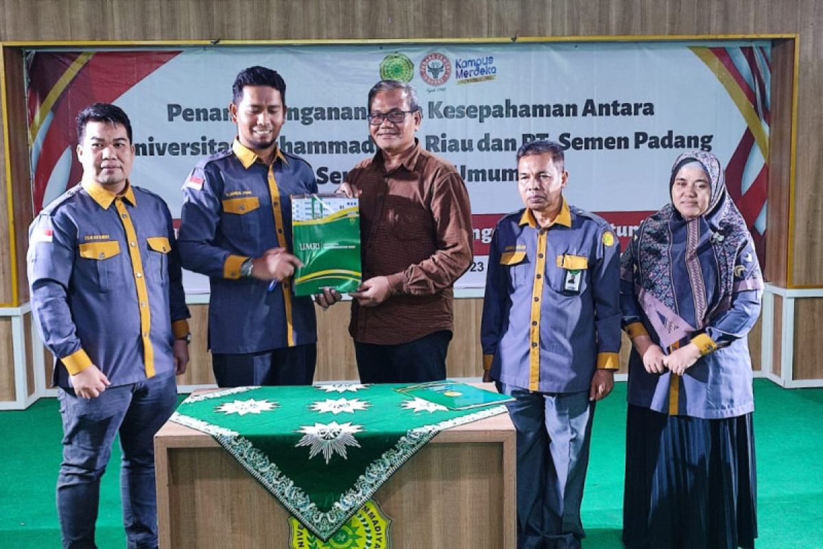 Dukung program MBKM, PT Semen Padang-UMRI teken MOU