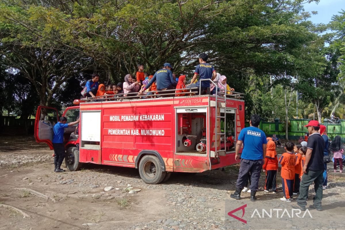 Mukomuko akan tambah satu mobil pemadam kebakaran