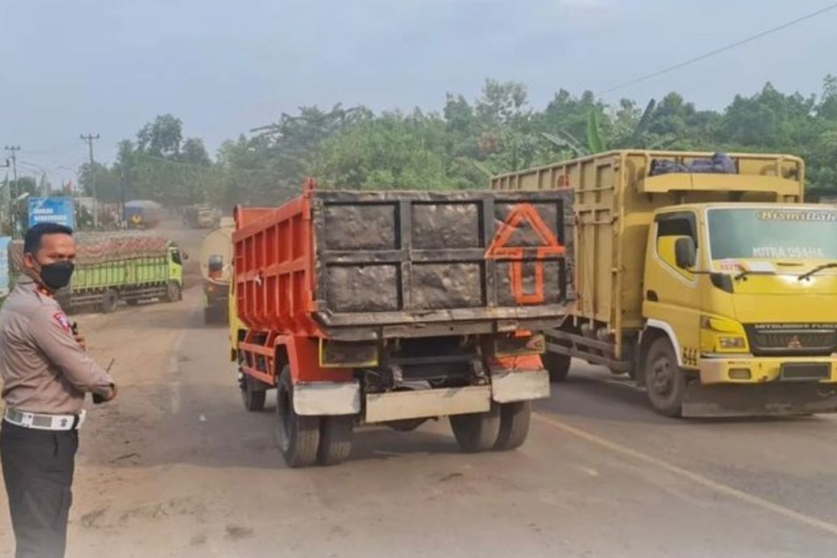 Polda Jambi hentikan sementara angkutan batu bara