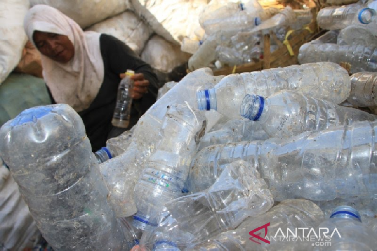 Pemko Banda Aceh jadikan retail modern proyek percontohan pembatasan sampah plastik