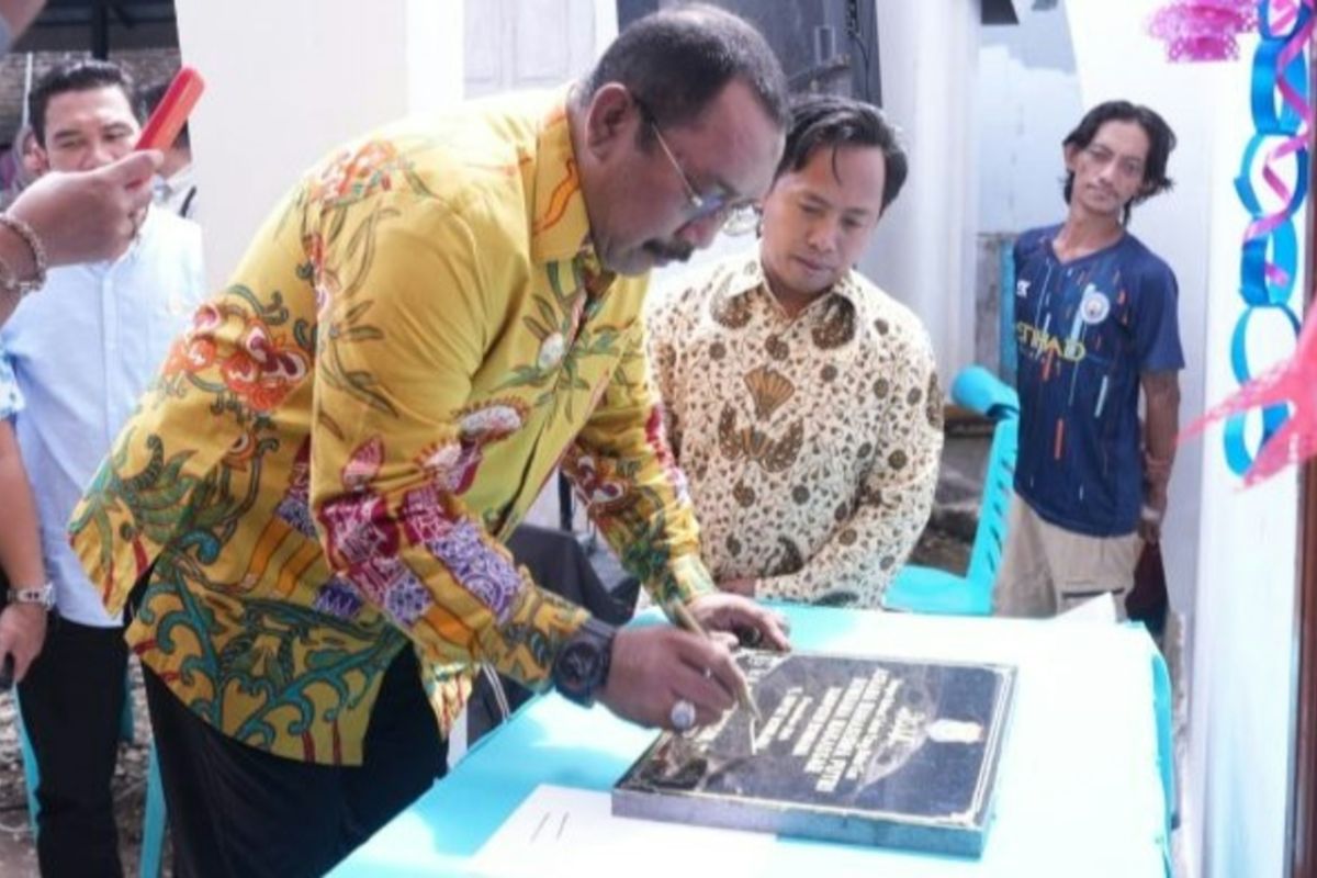 Pj Bupati Bombana resmikan asrama mahasiswa di Makassar Sulsel