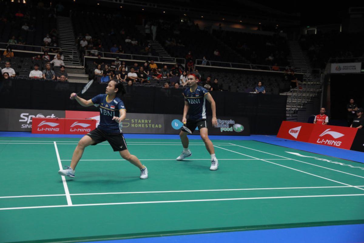 Singapore Open 2023 - Rinov/Pitha diuntungkan keputusan "linesman" saat lawan Praveen/Melati