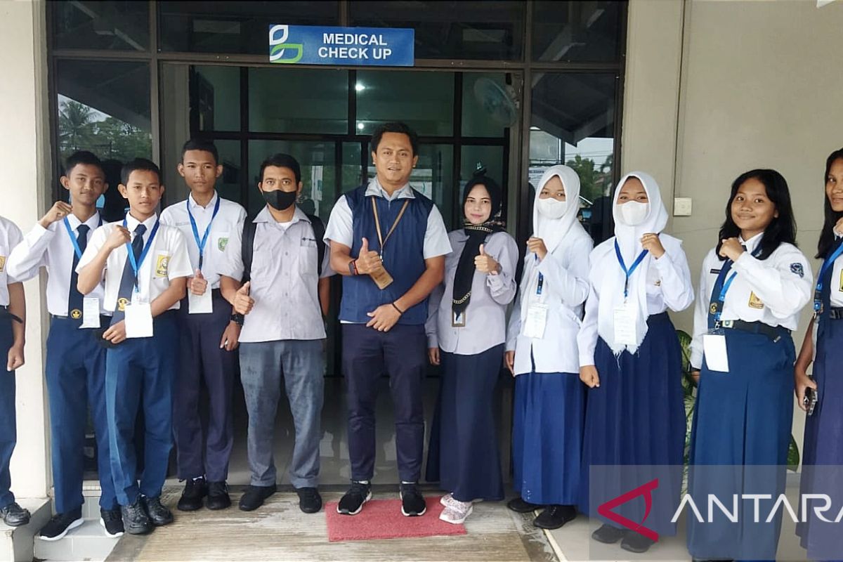 Delapan Siswa dari Provinsi Riau dan Kepulauan Riau Ikuti Tes Kesehatan Program Kelas Beasiswa PT Timah Tbk