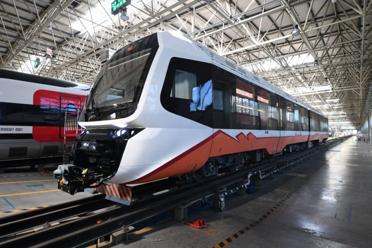 Produsen kereta China produksi LRT energi baru pertama untuk Argentina