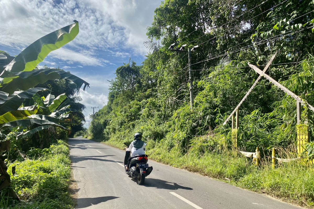 Warga keluhkan sebagian jalan di Kelurahan Batu Piring gelap gulita