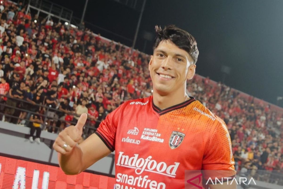 Pemain muda Bali United ingin segera bermain bersama Elias Dolah