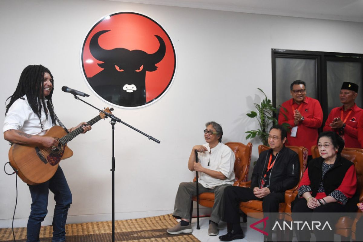 Megawati terhibur dengan lagu "Ganjar Siji Ganjar Kabeh"