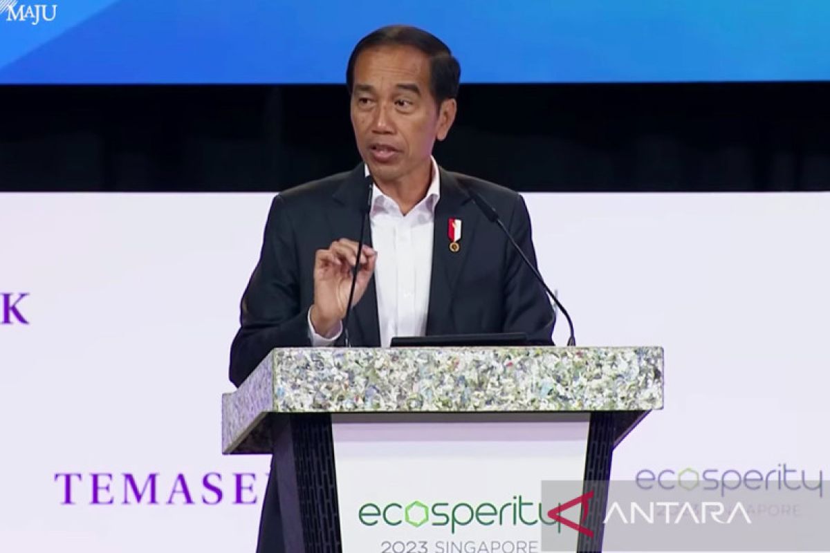 Jokowi: kepemimpinan itu tongkat estafet dan bukan meteran pom bensin